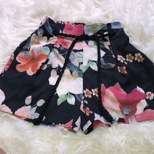 Floral patterned Shorts